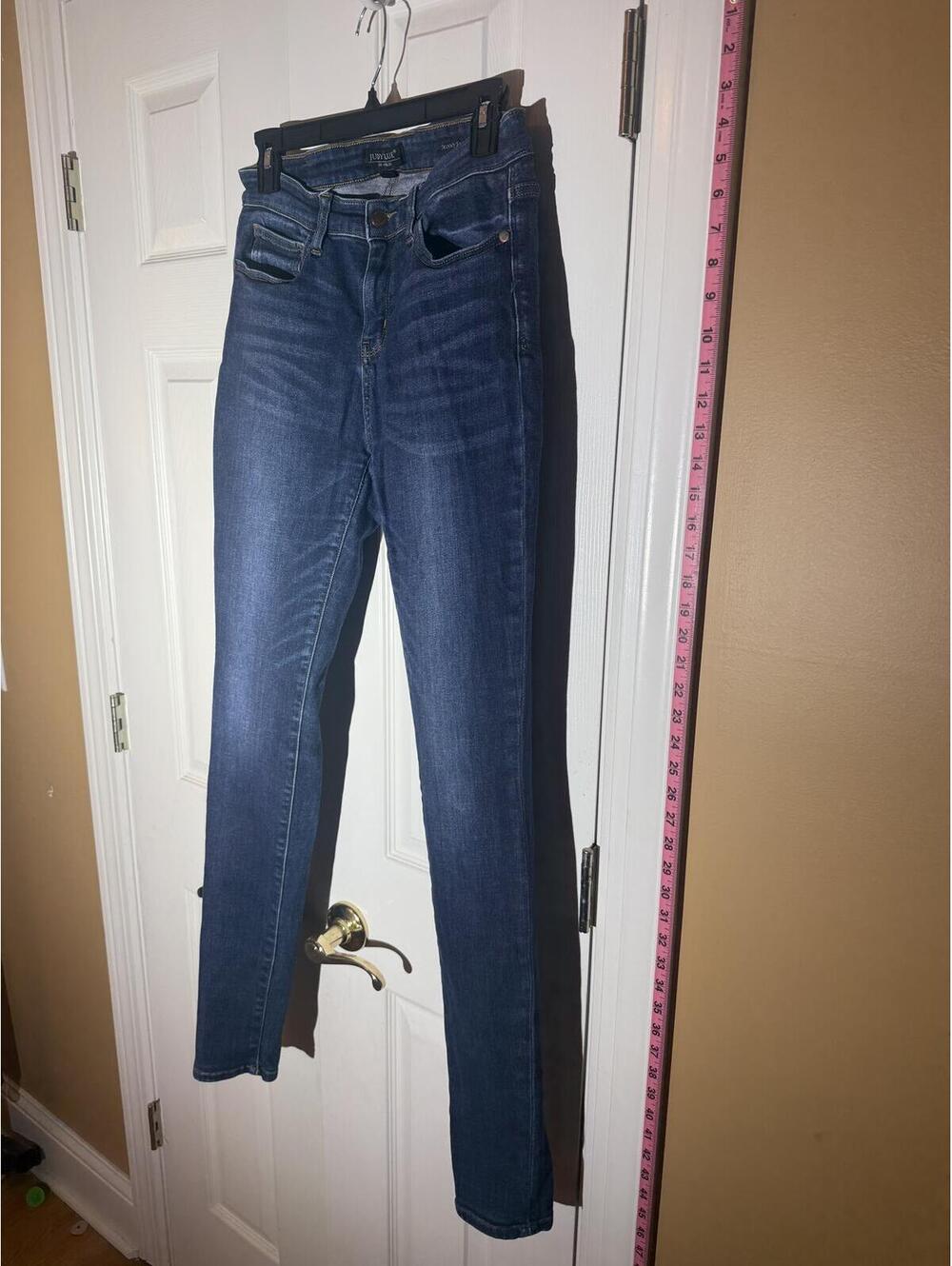 Judy Blue Skinny Dark Wash Jeans - Picture 4 of 11
